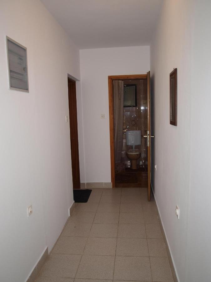 Rooms With A Parking Space Krk - 13553 Vrh  Экстерьер фото